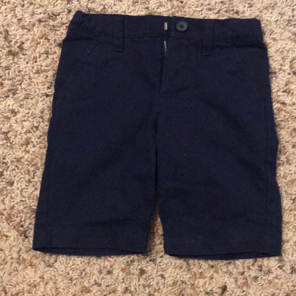 Boys navy blue shorts. Size 5 great condition